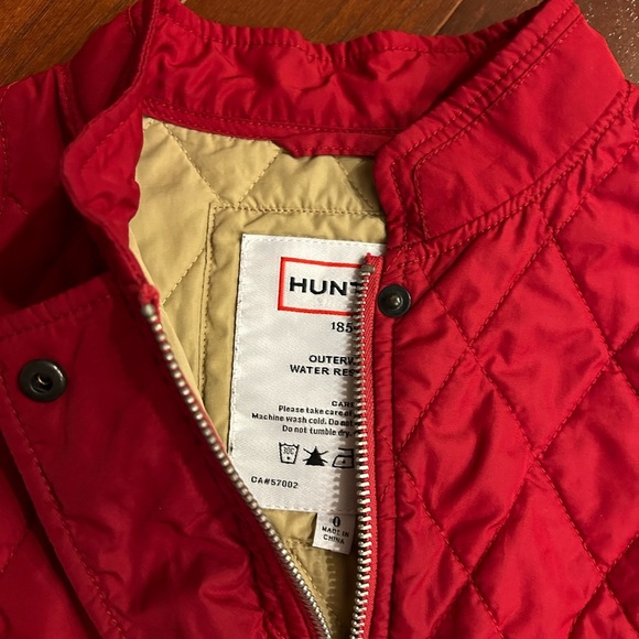 $169 Hunter Quilted Vest Full Zip Women's Sz 0 Red with Pockets water resistant - Picture 4 of 14
